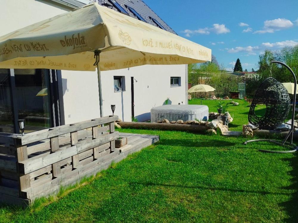 Apartman Dasa Frymburk nad Vltavou Exterior foto